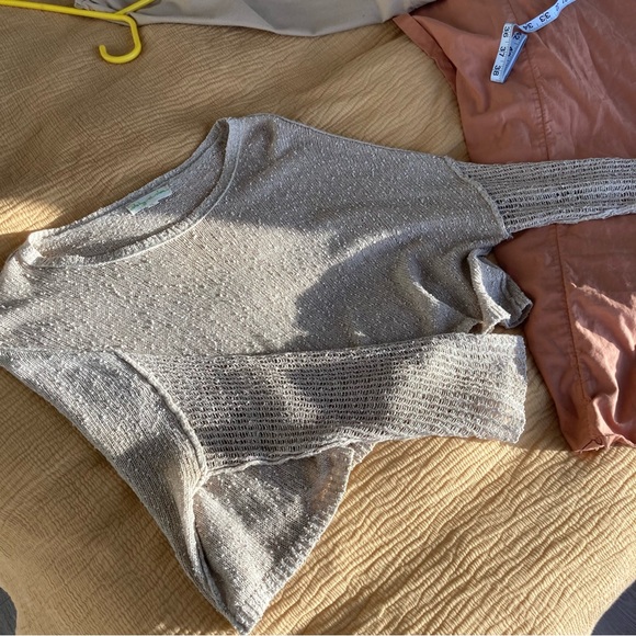 Urban Outfitters Top - Size M - Picture 2 of 6